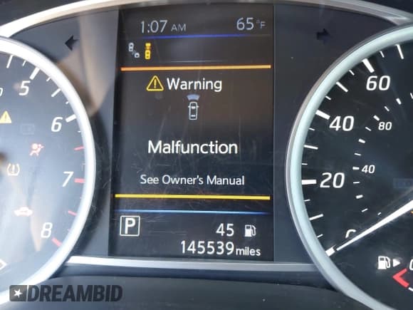 ✅ 2019 Nissan Sentra S • VIN: 3N1AB7AP5KY442075 • Lot: 42254732. Wystawiony na IAAI z przebiegiem 145 539 mil. Bezpłatny archiwum sprzedaży aukcyjnych z USA i szczegółowy raport historii pojazdu na DreamBid. Zdjęcie 17.