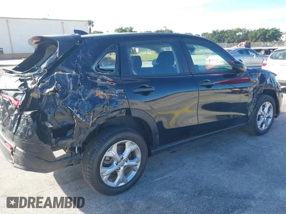 ✅ 2023 Honda HR-V LX • VIN: 3CZRZ2H30PM739457 • Lot: 43698271. Wystawiony na IAAI z przebiegiem 60 254 mil. Bezpłatny archiwum sprzedaży aukcyjnych z USA i szczegółowy raport historii pojazdu na DreamBid. Zdjęcie 6.