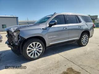 ✅ 2022 GMC Yukon Denali • VIN: 1GKS2DKL6NR103979 • Лот: 61666225. Опубликован ранее на Copart с пробегом 42 838 миль. Бесплатный доступ к архиву аукционных продаж из США и подробный отчёт об истории автомобиля на DreamBid. Изображение 1.