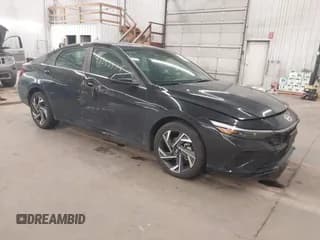 ✅ 2024 Hyundai Elantra Limited • VIN: KMHLN4DJ7RU114121 • Лот: 43253574. Опубликован ранее на IAAI с пробегом 35 101 миль. Бесплатный доступ к архиву аукционных продаж из США и подробный отчёт об истории автомобиля на DreamBid. Изображение 1.