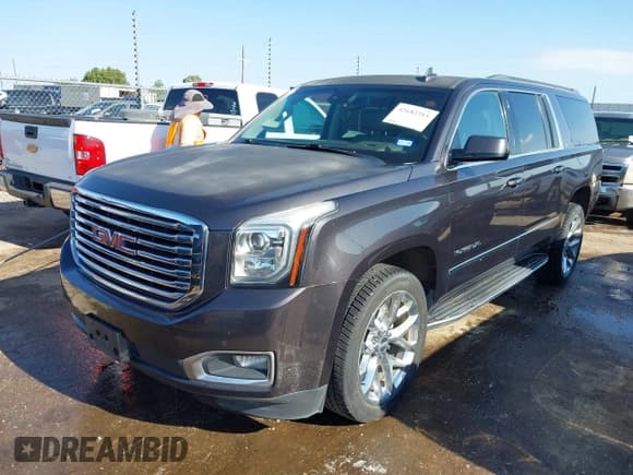 ✅ 2017 GMC Yukon XL SLT • VIN: 1GKS1GKC2HR365071 • Lot: 42682315. Wystawiony na IAAI z przebiegiem 137 151 mil. Bezpłatny archiwum sprzedaży aukcyjnych z USA i szczegółowy raport historii pojazdu na DreamBid. Zdjęcie 2.