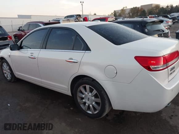 ✅ 2012 Lincoln MKZ • VIN: 3LNHL2GC1CR829942 • Lot: 43594841. Listed on IAAI with 160,096 mi. Free auction sales archive from the USA and detailed vehicle history report at DreamBid. Image 14.