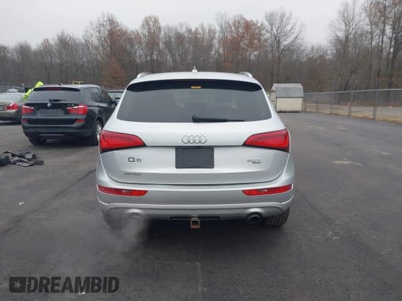 ✅ 2014 Audi Q5 Premium Plus • VIN: WA1LFAFP6EA027284 • Lot: 43739227. Wystawiony na IAAI z przebiegiem 95 923 mil. Bezpłatny archiwum sprzedaży aukcyjnych z USA i szczegółowy raport historii pojazdu na DreamBid. Zdjęcie 17.