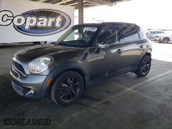 ✅ 2013 MINI Countryman S • VIN: WMWZC3C5XDWP22700 • Lot: 57153995. Listed on Copart with 108,344 mi. Free auction sales archive from the USA and detailed vehicle history report at DreamBid. Image 1.