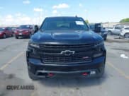 ✅ 2022 Chevrolet Silverado 1500 LT Trail Boss • VIN: 3GCPYFEL4NG101803 • Lot: 42271645. Wystawiony na IAAI z przebiegiem 37 736 mil. Bezpłatny archiwum sprzedaży aukcyjnych z USA i szczegółowy raport historii pojazdu na DreamBid. Zdjęcie 12.