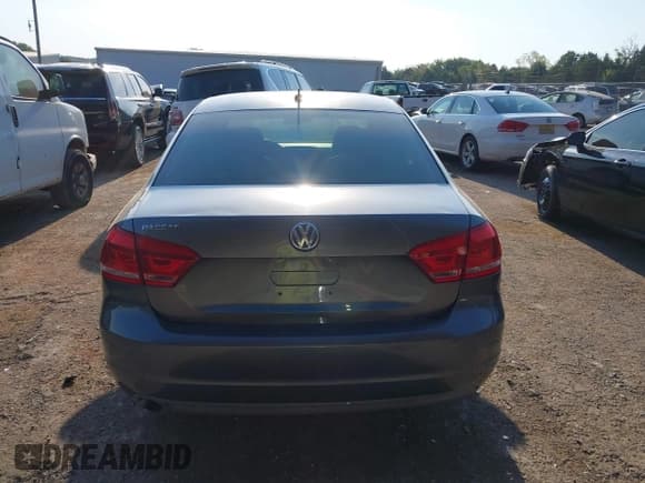 ✅ 2012 Volkswagen Passat S • VIN: 1VWAP7A34CC056525 • Lot: 43234575. Listed on IAAI with 159,029 mi. Free auction sales archive from the USA and detailed vehicle history report at DreamBid. Image 16.