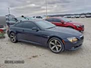 ✅ 2010 BMW 6 Series 650i • VIN: WBAEA5C54ACV93771 • Лот: 96449905. Опубликован ранее на Copart с пробегом 74 712 миль. Бесплатный доступ к архиву аукционных продаж из США и подробный отчёт об истории автомобиля на DreamBid. Изображение 4.