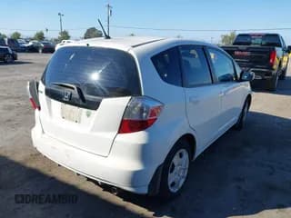 ✅ 2012 Honda Fit • VIN: JHMGE8G37CS001894 • Lot: 43306056. Wystawiony na IAAI z przebiegiem 125 160 mil. Bezpłatny archiwum sprzedaży aukcyjnych z USA i szczegółowy raport historii pojazdu na DreamBid. Zdjęcie 4.