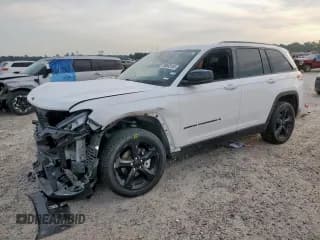 ✅ 2024 Jeep Grand Cherokee Limited • VIN: 1C4RJHBGXRC704585 • Лот: 80635165. Опубликован ранее на Copart с пробегом 31 285 миль. Бесплатный доступ к архиву аукционных продаж из США и подробный отчёт об истории автомобиля на DreamBid. Изображение 1.