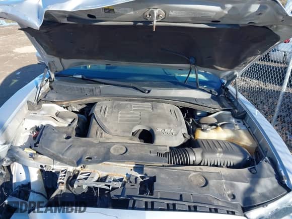 2012 Dodge Charger SE z VIN 2C3CDXBG3CH120772, wystawiony jako IAAI lot #43507063 z przebiegiem 224 409 mil mil oraz . Historia ofert i sprzedaży dostępna na DreamBid. Obrazek 10.