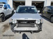 ✅ 2015 Jeep Renegade Latitude • VIN: ZACCJABT0FPC27361 • Лот: 90421195. Опубликован ранее на Copart с пробегом 105 546 миль. Бесплатный доступ к архиву аукционных продаж из США и подробный отчёт об истории автомобиля на DreamBid. Изображение 5.