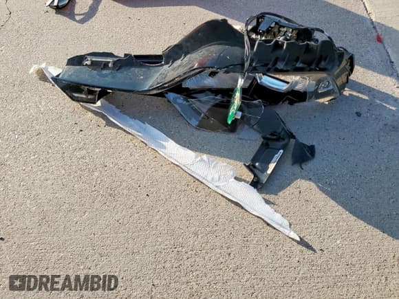 ✅ 2021 Chevrolet Camaro 1LT • VIN: 1G1FB1RS2M0114840 • Lot: 72046125. Listed on Copart with 108,590 mi. Free auction sales archive from the USA and detailed vehicle history report at DreamBid. Image 12.