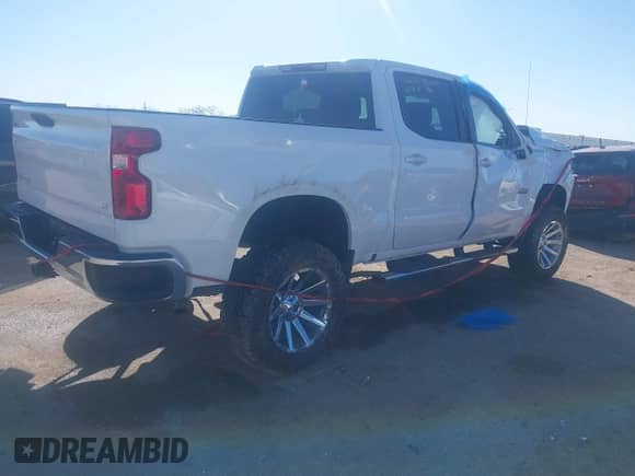 2022 Chevrolet Silverado 1500 LT z VIN 1GCPWCED9NZ194847, wystawiony jako IAAI lot #41697455 z przebiegiem 18 174 mil mil oraz . Historia ofert i sprzedaży dostępna na DreamBid. Obrazek 4.