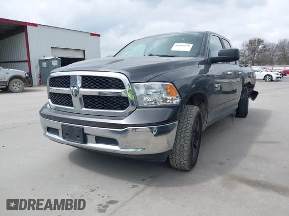 ✅ 2017 Ram 1500 SLT • VIN: 1C6RR7GG3HS663434 • Lot: 41696570. Wystawiony na IAAI z przebiegiem 146 221 mil. Bezpłatny archiwum sprzedaży aukcyjnych z USA i szczegółowy raport historii pojazdu na DreamBid. Zdjęcie 17.