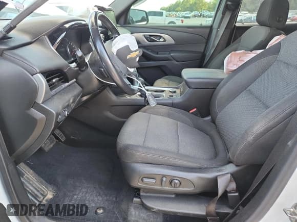 ✅ 2022 Chevrolet Traverse LT Cloth • VIN: 1GNERGKW3NJ164373 • Lot: 84411065. Listed on Copart with 98,499 mi. Free auction sales archive from the USA and detailed vehicle history report at DreamBid. Image 7.