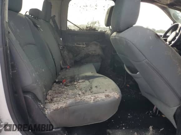 2013 Ram 1500 Express z VIN 1C6RR6KT1DS722537, wystawiony jako Copart lot #81500105 z przebiegiem Nie podano mil oraz Szkoda całkowita • Salvage title. Historia ofert i sprzedaży dostępna na DreamBid. Obrazek 10.