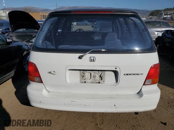 ✅ 1996 Honda Odyssey LX • VIN: JHMRA186XTC007672 • Lot: 87473274. Wystawiony na Copart z przebiegiem 181 957 mil. Bezpłatny archiwum sprzedaży aukcyjnych z USA i szczegółowy raport historii pojazdu na DreamBid. Zdjęcie 6.