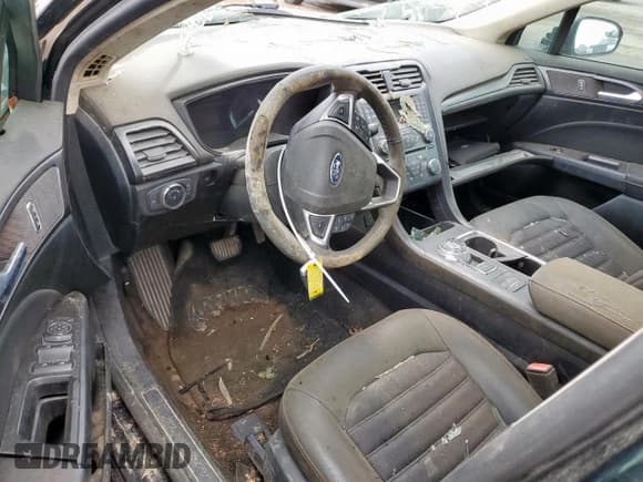 ✅ 2018 Ford Fusion SE • VIN: 3FA6P0LU3JR116997 • Lot: 90429555. Wystawiony na Copart z przebiegiem Nie podano. Bezpłatny archiwum sprzedaży aukcyjnych z USA i szczegółowy raport historii pojazdu na DreamBid. Zdjęcie 8.