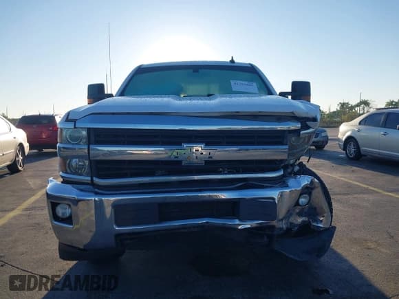 ✅ 2017 Chevrolet Silverado 2500HD LT • VIN: 1GC1KVEG8HF128707 • Lot: 41795885. Listed on IAAI with 192,048 mi. Free auction sales archive from the USA and detailed vehicle history report at DreamBid. Image 12.