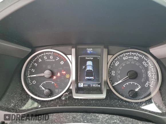 ✅ 2022 Toyota Tacoma Limited • VIN: 3TMGZ5AN2NM481353 • Lot: 93691655. Listed on Copart with 51,820 mi. Free auction sales archive from the USA and detailed vehicle history report at DreamBid. Image 9.