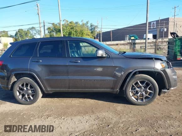 2021 Jeep Grand Cherokee 80th Anniversary с VIN 1C4RJFBG5MC568847, выставлен на аукционе IAAI как лот 43383923 с пробегом 46 787 миль миль и . История ставок и продаж доступна на DreamBid. Изображение 13.