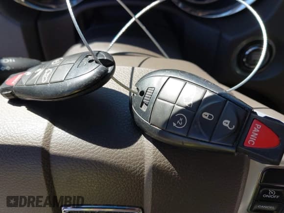 ✅ 2011 Dodge Durango Crew • VIN: 1D4RE4GG2BC693581 • Lot: 43361693. Wystawiony na IAAI z przebiegiem 190 509 mil. Bezpłatny archiwum sprzedaży aukcyjnych z USA i szczegółowy raport historii pojazdu na DreamBid. Zdjęcie 11.