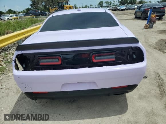 ✅ 2021 Dodge Challenger R/T Scat Pack • VIN: 2C3CDZFJ5MH645142 • Lot: 58647273. Wystawiony na Copart z przebiegiem 11 053 mil. Bezpłatny archiwum sprzedaży aukcyjnych z USA i szczegółowy raport historii pojazdu na DreamBid. Zdjęcie 6.