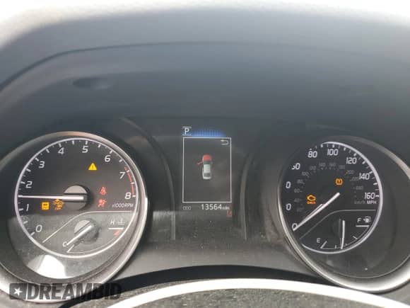 2022 Toyota Camry SE z VIN 4T1G11AKXNU712139, wystawiony jako Copart lot #50357335 z przebiegiem 13 564 mil mil oraz Czysty tytuł • Clean title. Historia ofert i sprzedaży dostępna na DreamBid. Obrazek 9.