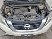 ✅ 2019 Nissan Pathfinder SV • VIN: 5N1DR2MN0KC641204 • Lot: 62415325. Wystawiony na Copart z przebiegiem 135 137 mil. Bezpłatny archiwum sprzedaży aukcyjnych z USA i szczegółowy raport historii pojazdu na DreamBid. Zdjęcie 12.