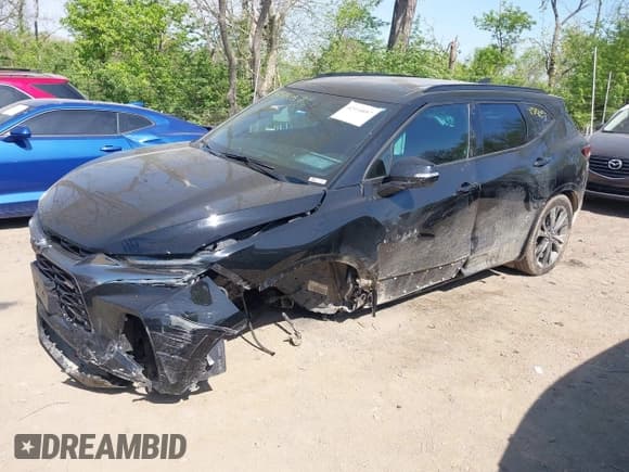 ✅ 2022 Chevrolet Blazer RS • VIN: 3GNKBERS0NS137967 • Lot: 42114057. Wystawiony na IAAI z przebiegiem 61 085 mil. Bezpłatny archiwum sprzedaży aukcyjnych z USA i szczegółowy raport historii pojazdu na DreamBid. Zdjęcie 2.