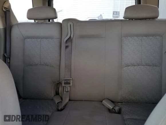 ✅ 2006 Saturn VUE • VIN: 5GZCZ33D66S800414 • Lot: 46308755. Wystawiony na Copart z przebiegiem 126 482 mil. Bezpłatny archiwum sprzedaży aukcyjnych z USA i szczegółowy raport historii pojazdu na DreamBid. Zdjęcie 10.