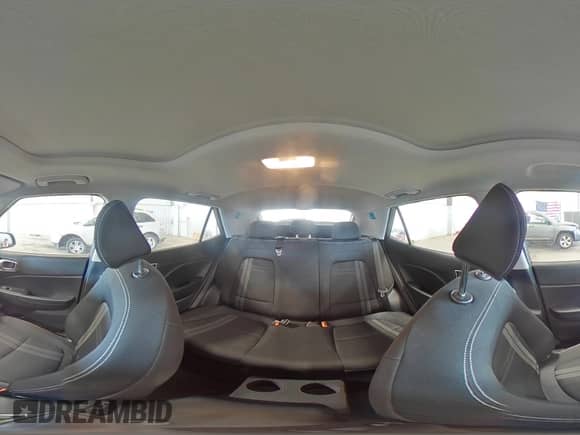 ✅ 2024 Hyundai Venue SEL • VIN: KMHRC8A33RU317679 • Лот: 79441404. Размещён на Copart с пробегом 2 649 миль миль. Получите бесплатный доступ к архиву аукционных продаж из США и посмотрите подробный отчёт об истории автомобиля на DreamBid. Изображение 16.