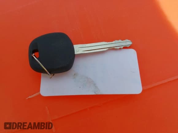 ✅ 2015 Toyota Highlander LE • VIN: 5TDZARFHXFS010899 • Lot: 43803311. Listed on IAAI with 147,646 mi. Free auction sales archive from the USA and detailed vehicle history report at DreamBid. Image 11.