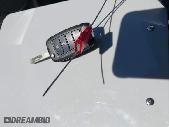 ✅ 2020 Hyundai Kona SE • VIN: KM8K12AA9LU446410 • Lot: 43501376. Listed on IAAI with 111,215 mi. Free auction sales archive from the USA and detailed vehicle history report at DreamBid. Image 11.