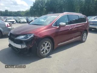 ✅ 2017 Chrysler Pacifica Limited • VIN: 2C4RC1GG4HR565151 • Lot: 64836285. Wystawiony na Copart z przebiegiem 62 132 mil. Bezpłatny archiwum sprzedaży aukcyjnych z USA i szczegółowy raport historii pojazdu na DreamBid. Zdjęcie 1.