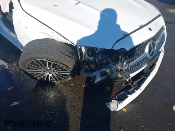 ✅ 2024 Mercedes-Benz C 300 • VIN: W1KAF4HB0RR203551 • Lot: 43576064. Listed on IAAI with Not provided. Free auction sales archive from the USA and detailed vehicle history report at DreamBid. Image 6.