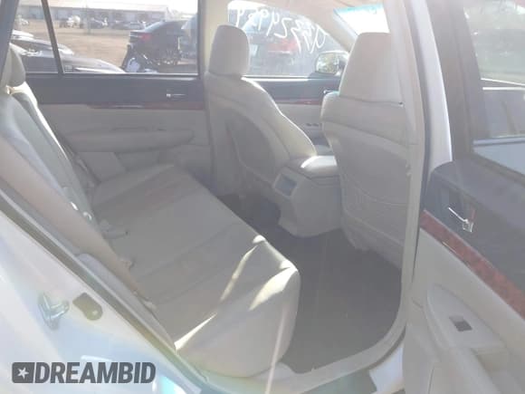 ✅ 2011 Subaru Outback Limited • VIN: 4S4BRCJC3B3398066 • Lot: 43324959. Listed on IAAI with 165,503 mi. Free auction sales archive from the USA and detailed vehicle history report at DreamBid. Image 8.