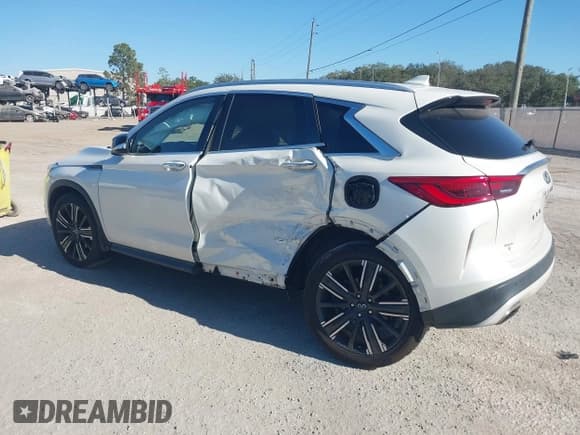 ✅ 2021 Infiniti QX50 Luxe • VIN: 3PCAJ5BA6MF125984 • Lot: 43705927. Wystawiony na IAAI z przebiegiem 48 496 mil. Bezpłatny archiwum sprzedaży aukcyjnych z USA i szczegółowy raport historii pojazdu na DreamBid. Zdjęcie 3.