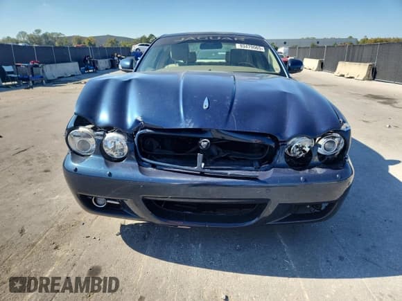 ✅ 2008 Jaguar XJ 8 • VIN: SAJWA71B88SH26239 • Lot: 93479065. Wystawiony na Copart z przebiegiem 109 154 mil. Bezpłatny archiwum sprzedaży aukcyjnych z USA i szczegółowy raport historii pojazdu na DreamBid. Zdjęcie 5.