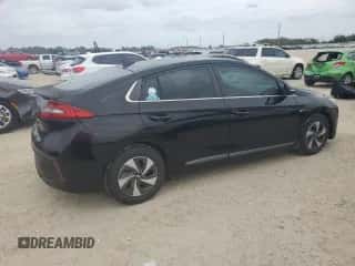 2017 Hyundai Ioniq SEL с VIN KMHC75LC6HU018983, выставлен на аукционе Copart как лот 79700194 с пробегом 87 137 миль миль и Списание • Salvage title. История ставок и продаж доступна на DreamBid. Изображение 3.