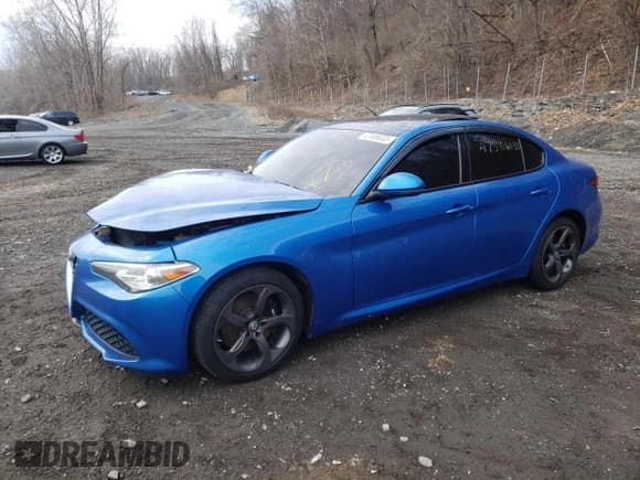 ✅ 2018 Alfa Romeo Giulia • VIN: ZARFAEDN9J7563315 • Lot: 47506033. Wystawiony na Copart z przebiegiem Nie podano. Bezpłatny archiwum sprzedaży aukcyjnych z USA i szczegółowy raport historii pojazdu na DreamBid. Zdjęcie 1.