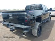 ✅ 2018 Chevrolet Silverado 2500HD LT • VIN: 1GC1KVEY9JF131162 • Lot: 41811327. Wystawiony na IAAI z przebiegiem 120 622 mil. Bezpłatny archiwum sprzedaży aukcyjnych z USA i szczegółowy raport historii pojazdu na DreamBid. Zdjęcie 4.