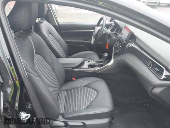 2022 Toyota Camry SE with VIN 4T1G11BK1NU072711, listed as a IAAI auction lot 42173404 with 26,504 mi miles and . Bid and sale history available at DreamBid. Image 5.