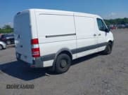 ✅ 2016 Mercedes-Benz Sprinter Cargo • VIN: WD3PE7DD7GP246609 • Lot: 42846416. Wystawiony na IAAI z przebiegiem 192 615 mil. Bezpłatny archiwum sprzedaży aukcyjnych z USA i szczegółowy raport historii pojazdu na DreamBid. Zdjęcie 4.