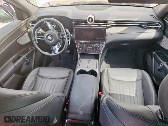 ✅ 2023 Maserati Grecale GT • VIN: ZN682AVA3P7427614 • Lot: 63973205. Listed on Copart with 26,174 mi. Free auction sales archive from the USA and detailed vehicle history report at DreamBid. Image 8.