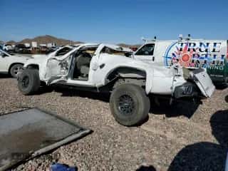 2004 Chevrolet Silverado 2500 LT z VIN 1GCGC23U44F240350, wystawiony jako Copart lot #48078595 z przebiegiem Nie podano mil oraz Szkoda całkowita • Salvage title. Historia ofert i sprzedaży dostępna na DreamBid. Obrazek 2.