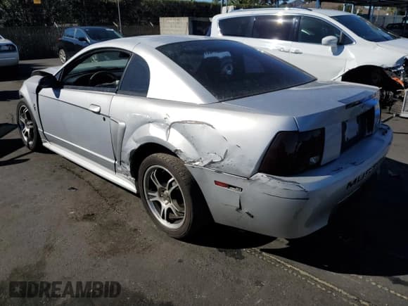 ✅ 2000 Ford Mustang • VIN: 1FAFP4048YF221988 • Lot: 82727145. Listed on Copart with Not provided. Free auction sales archive from the USA and detailed vehicle history report at DreamBid. Image 2.