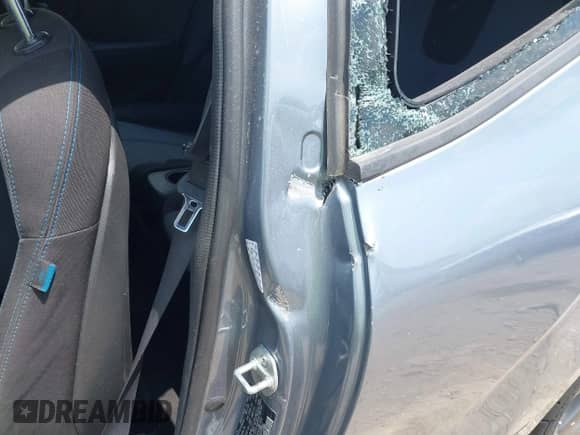 2019 Hyundai Veloster Premium with VIN KMHTG6AF5KU017950, listed as a IAAI auction lot 42611554 with 105,396 mi miles and . Bid and sale history available at DreamBid. Image 21.