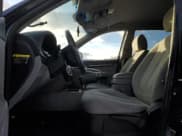 ✅ 2009 Hyundai Santa Fe GL • VIN: 5NMSG73E59H274635 • Lot: 42392425. Listed on Copart with 282,021 mi. Free auction sales archive from the USA and detailed vehicle history report at DreamBid. Image 7.