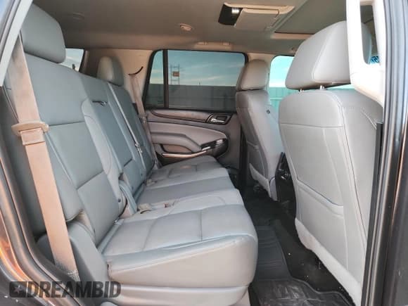 ✅ 2016 Chevrolet Tahoe LT • VIN: 1GNSKBKC4GR448275 • Lot: 89577145. Wystawiony na Copart z przebiegiem 116 614 mil. Bezpłatny archiwum sprzedaży aukcyjnych z USA i szczegółowy raport historii pojazdu na DreamBid. Zdjęcie 11.